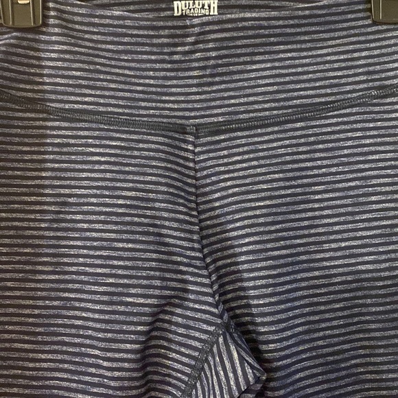 Duluth Company Women’s Striped Yoga Pants Legging Stretch Navy Blue Size Small - Picture 4 of 9